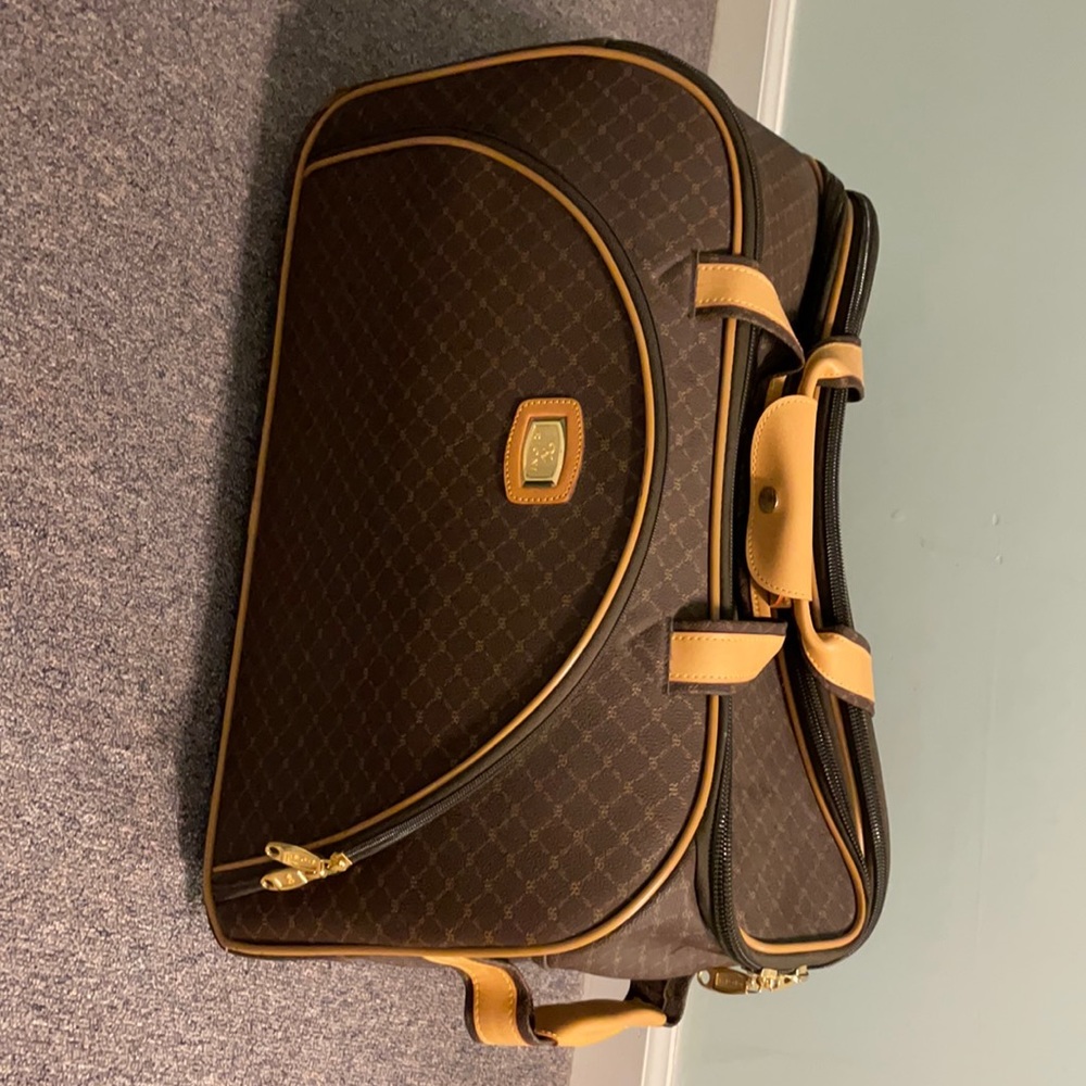 Rioni Signature Brown Large Duffel Roller ST-20116